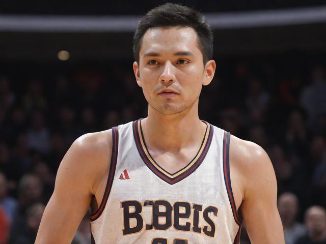 开云体育_ NBA季后赛最佳对抗：历史上最令人激动的系列赛回顾，nba季后赛哪天开打