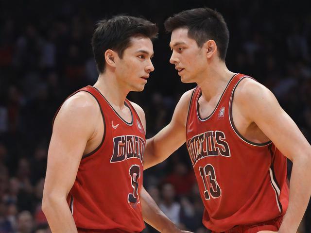 开云体育_ NBA总决赛重演：湖人对阵热火的经典战斗，湖人总决赛打热火