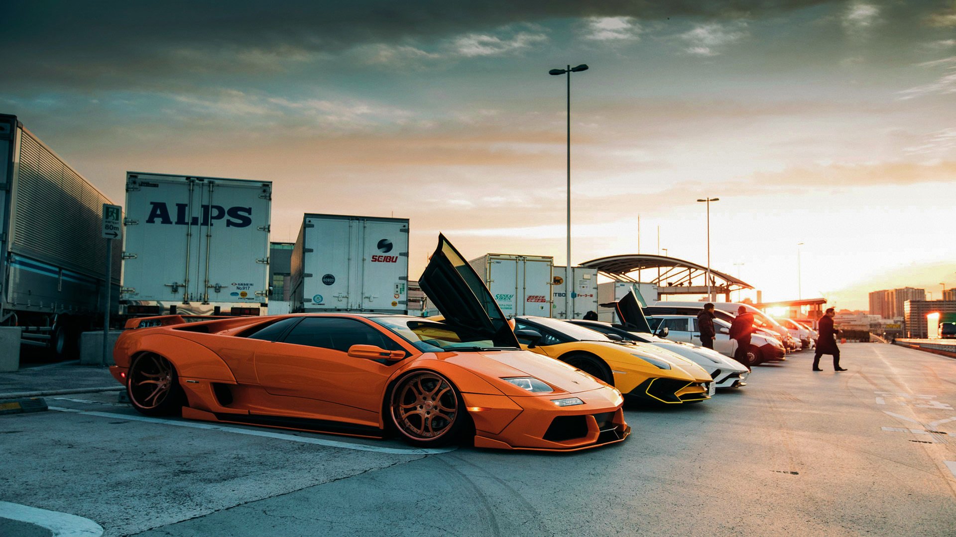 高价转会是否适合中超联赛发展阶段，高价转会是否适合中超联赛发展阶段的