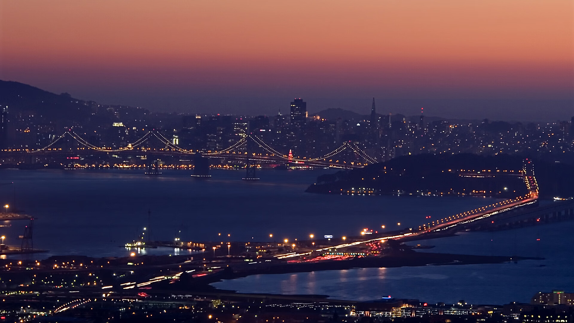 希腊男篮在欧洲锦标赛中再夺金牌，辉煌续写，希腊男蓝